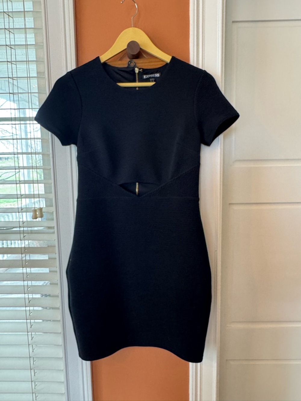 Express Black Bodycon Dress Small Keyhole Cutout Short Sleeve Mini Cocktail